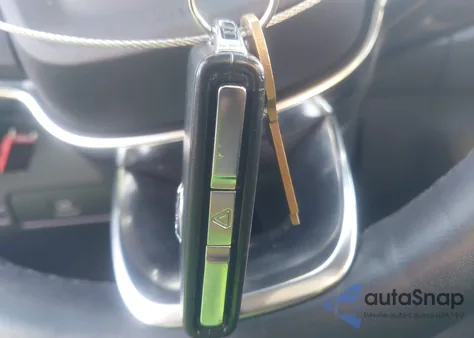 2023 Volvo C40 Recharge Pure Electric Twin Plus z USA, uszkodzony, nr VIN YV4ED3GL6P2065331